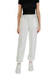 φόρμες guess cecilia ...