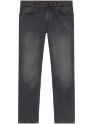 tζιν σε ίσια γραμή boss ...