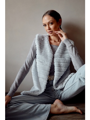 women`s fur vest in light gray σε προσφορά