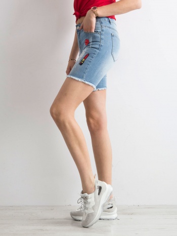 blue denim shorts with patches σε προσφορά
