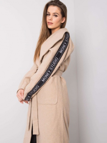 lady`s beige coat with belt σε προσφορά
