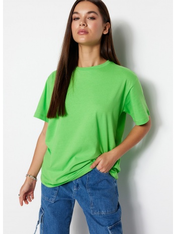 trendyol t-shirt - green - boyfriend σε προσφορά