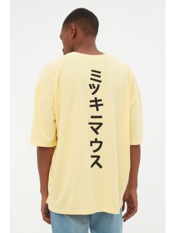 trendyol t-shirt - yellow - oversize σε προσφορά