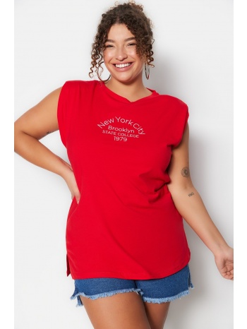 trendyol curve plus size t-shirt - κόκκινο - κανονική σε προσφορά