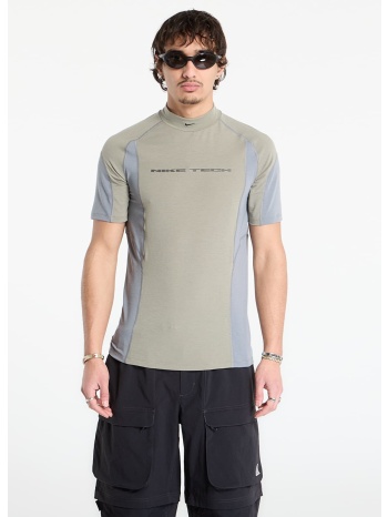 t-shirt nike men`s dri-fit short-sleeve base layer light σε προσφορά