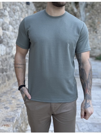 ανδρική χακί κοντομάνικη μπλούζα με ανάγλυφο ύφασμα r260336x