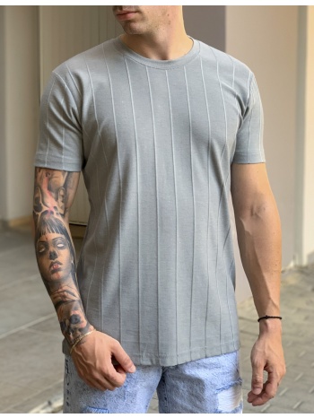 ανδρική γκρι μονόχρωμη κοντομάνικη μπλούζα με ανάγλυφο σε προσφορά