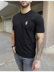 ανδρικό βαμβακερό μαύρο t-shirt με ανάγλυφο ύφασμα και στάμπα στο στήθος tpm1069m