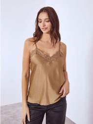 lingerie με λεπτομέρειες ...