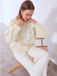 πουλόβερ με ανάγλυφο λουλούδι με πέρλες sq7948.4725+5