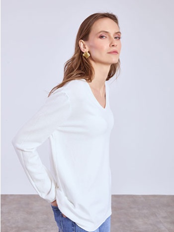 πουλόβερ με αφινίριστες λεπτομέρειες sq1042.4320+4 σε προσφορά