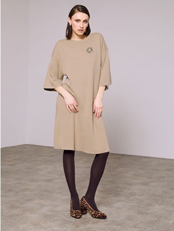 φόρεμα πλεκτό μίνι με καρφίτσα sq7583.8066+3 σε προσφορά