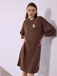 φόρεμα πλεκτό μίνι με καρφίτσα sq7583.8066+1