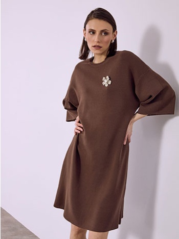 φόρεμα πλεκτό μίνι με καρφίτσα sq7583.8066+1 σε προσφορά