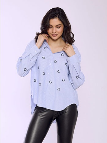 πουκάμισο ριγέ με κεντητές καρδιές sq7633.3093+3 σε προσφορά