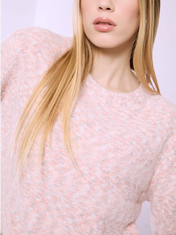 πουλόβερ με ανάγλυφες λεπτομέρειες sq9844.4871+7 σε προσφορά