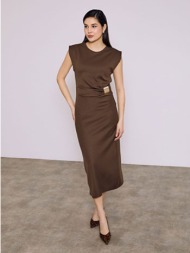 φόρεμα μίντι με ...