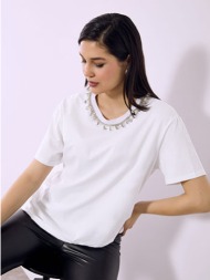 t-shirt με πέρλες στη λαιμόκοψη sq7642.4229+1