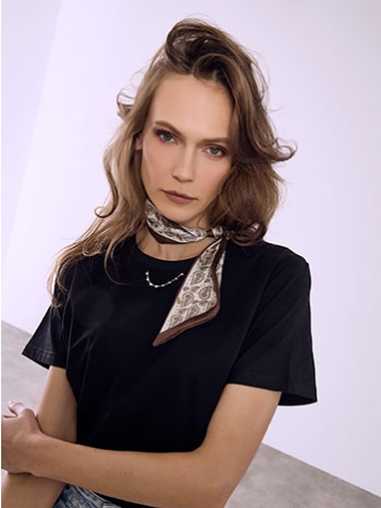 t-shirt με αποσπώμενο μαντήλι sq9844.4109+2