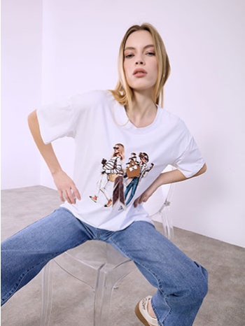 t-shirt με διακοσμητικά στοιχεία sq7578.4810+3 σε προσφορά