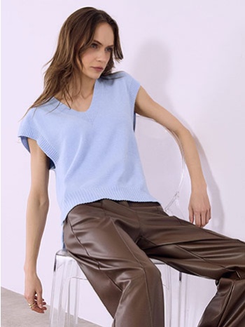 πουλόβερ αμάνικο πλεκτό ασύμμετρο sq7587.4927+5 σε προσφορά