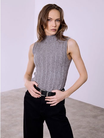 πουλόβερ αμάνικο με ψηλή λαιμόκοψη sq7583.4051+2 σε προσφορά