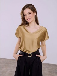 μπλούζα με συνδιασμό ...