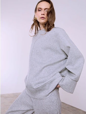 σετ φόρμας σε άνετη γραμμή sq9864.0937+2 σε προσφορά