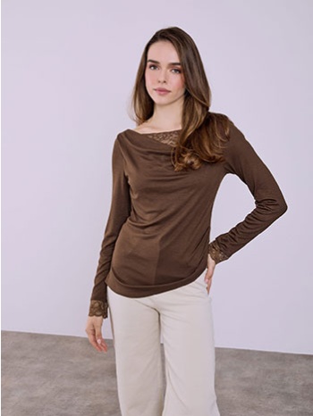 μπλούζα με ντραπέ λαιμόκοψη sq9844.4390+3 σε προσφορά