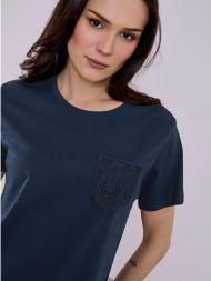 t-shirt με κεντητή τσέπη sq7616.4929+5