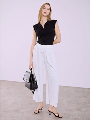 παντελόνα με πλισέ λεπτομέρειες sq1430.1458+5 σε προσφορά