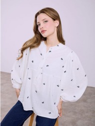 μπλούζα με κεντητά ...