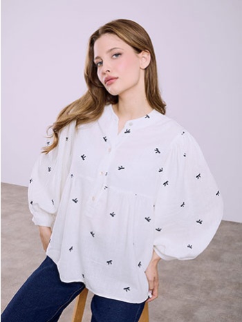 μπλούζα με κεντητά φιογκάκια sq9844.4083+1 σε προσφορά