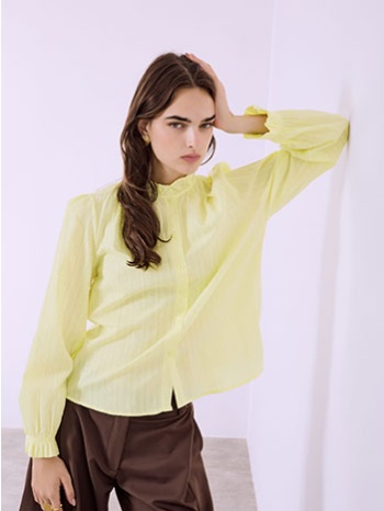 πουκάμισο με ανάγλυφες λεπτομέρειες sq1376.3132+2 σε προσφορά