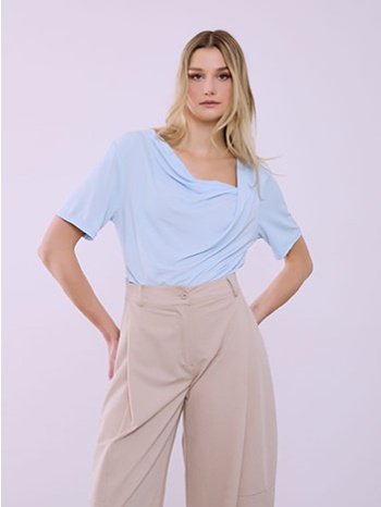 μπλούζα με λοξή ντραπέ λαιμόκοψη sq7834.4658+2