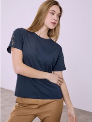 μπλούζα με δαντέλα και παγιέτες στο μανίκι sq7616.4927+5