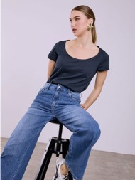 t-shirt με καμπύλη στο τελείωμα sq9489.4163+7