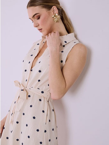 σεμιζιέ φόρεμα με κεντητά λουλούδια sq7948.8267+3