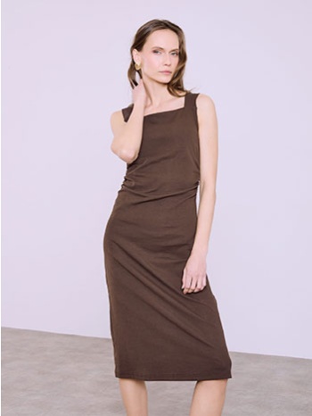 φόρεμα με τετράγωνη λαιμόκοψη sq9844.8132+2 σε προσφορά