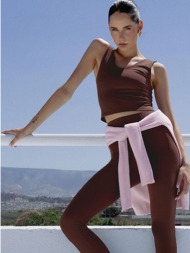 αθλητικό crop top ...