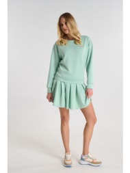 φόρεμα με πλισέ λεπτομέρεια και καρφίτσα