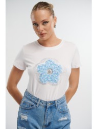 μπλούζα με 3d λουλούδι