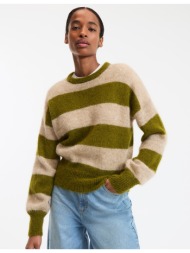 πλεκτό με στρογγυλή λαιμόκοψη και χοντρή πλέξη