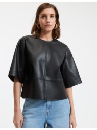 μπλούζα με στρογγυλό ...