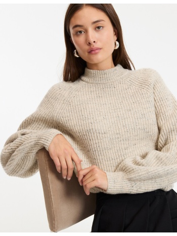 πουλόβερ με στρογγυλό λαιμό σε προσφορά