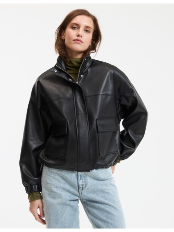 κοντό μπουφάν από συνθετικό δέρμα