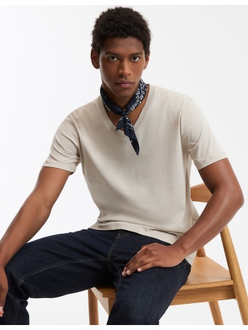 κοντομάνικη μπλούζα με v από οργανικό βαμβάκι