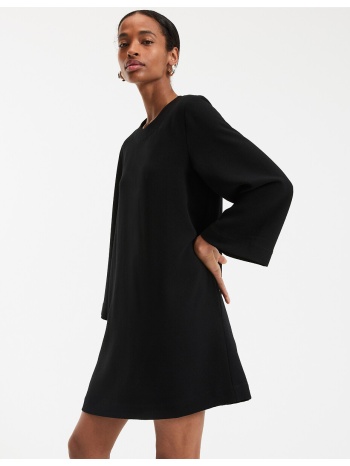 κοντό φόρεμα σε γραμμή άλφα με 3 4 μανίκια