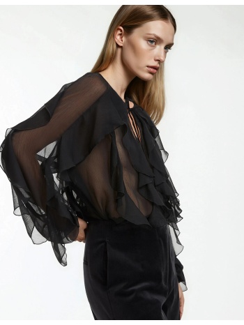 πουκάμισο με στρογγυλή λαιμόκοψη