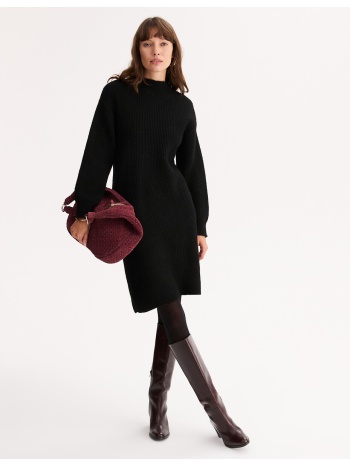 πλεκτό φόρεμα